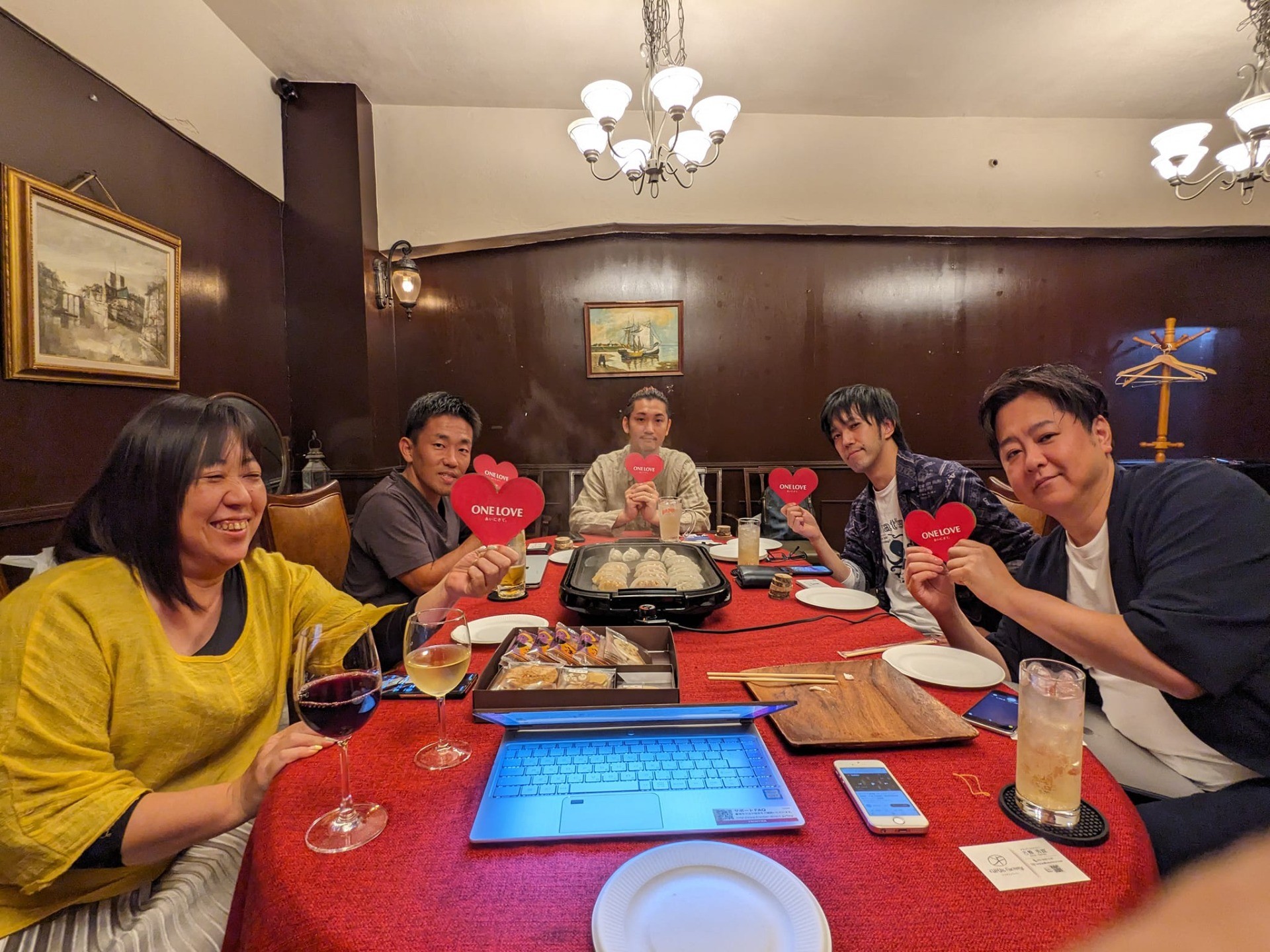 株式会社マザリアルさま【黒門CFで餃子を食べよう！全国一斉里親制度啓発キャンペーン】